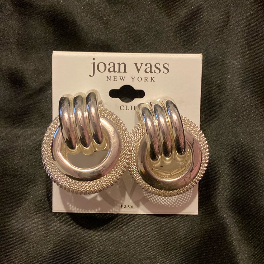 Clip earrings